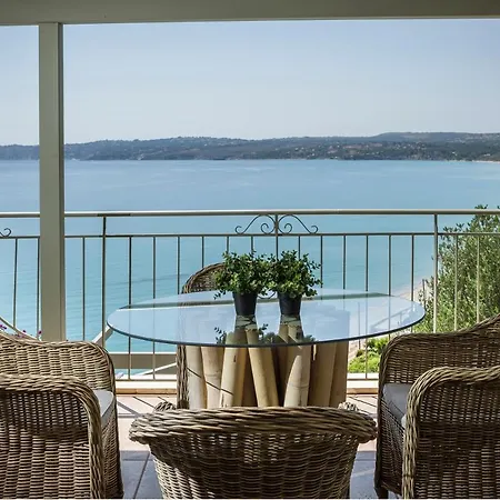 Unique Kefalonia Kalou * Lourdata (Kefalonia)